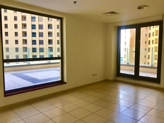 Unique apartment with large terrace by the beach, picture 4
