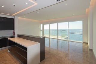 Exclusive 3 Bedroom with Full Sea View - Vacant, picture 1