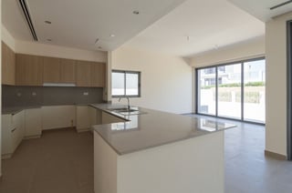 EXCLUSIVE | Family, garden villa in Dubai Hills Estate, picture 4