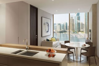 Luxury apartment in serviced Dubai Marina residence with full marina view, picture 1