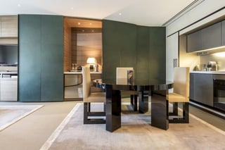 Serviced luxury apartment in Downtown Dubai, picture 1
