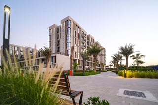 Golf course view luxury apartment in Mudon, picture 1