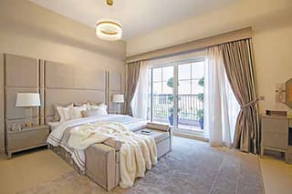 Luxury villa in family-friendly community in Nad Al Shiba Third, picture 1