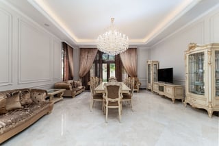 Upgraded Luxury Villa with Private Pool in Al Barari., picture 3