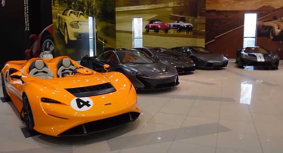 Dubai's Luxury Car Market: Collector Models & Dealers