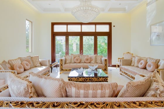 Top 10 Arabic-style Villas