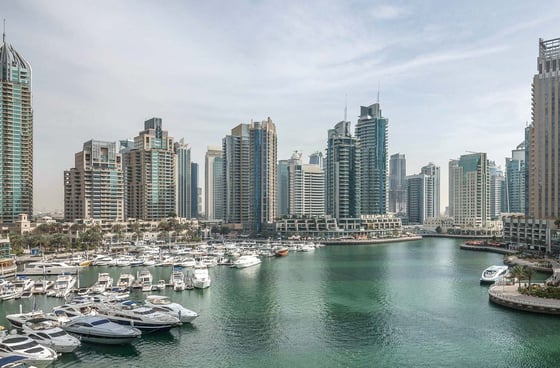 Dubai Marina: The High Life