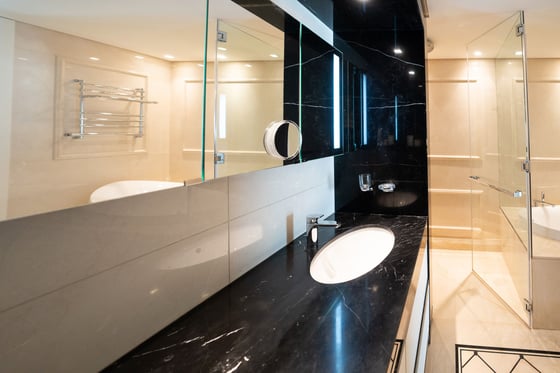 Extraordinary Luxury Apartment with Full Sea Views on Palm Jumeirah, picture 16