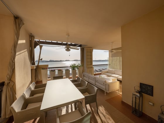 Extraordinary Luxury Apartment with Full Sea Views on Palm Jumeirah, picture 1