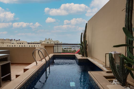 Video tour for Beautifully Designed Duplex Penthouse with Burj al Arab views
