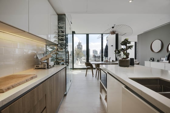 Brand New Penthouse with Highly Modern Interior in Dubai Marina, picture 10