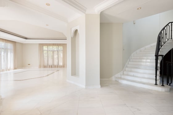 Gallery View | 6 Bedroom Mediterranean Villa, picture 9