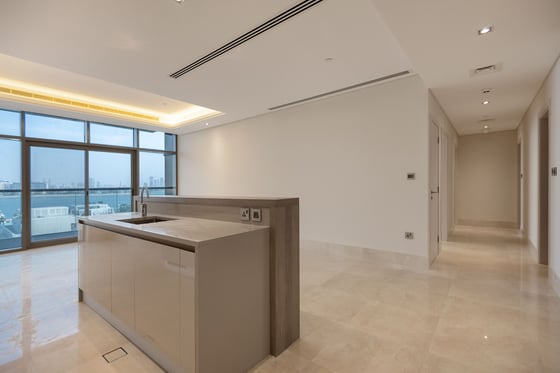 Beachfront Modern Apartment on Palm Jumeirah, picture 9