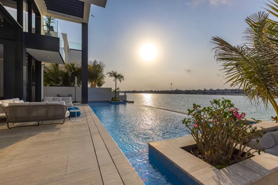 Extraordinary Villa with Custom-designed Interior in Palm Jumeirah Beachfront, picture 13
