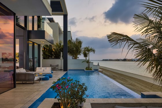 Extraordinary Villa with Custom-designed Interior in Palm Jumeirah Beachfront, picture 18