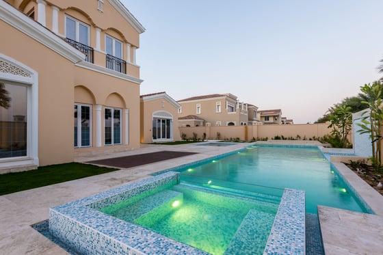 Upgraded Luxury Villa with Pool in Polo Homes, picture 12