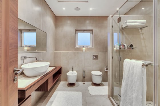 Upgraded Beachfront Villa on Palm Jumeirah, picture 32