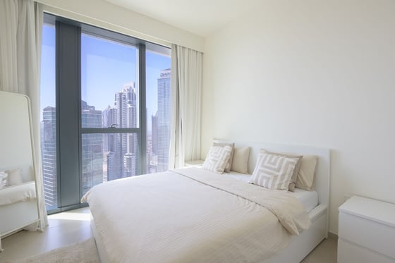 Modern, Luxury Apartment in Downtown Dubai, picture 8