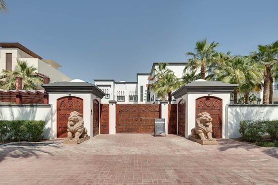 Exclusive Luxury Villa with Private Pool in Emirates Hills, picture 37