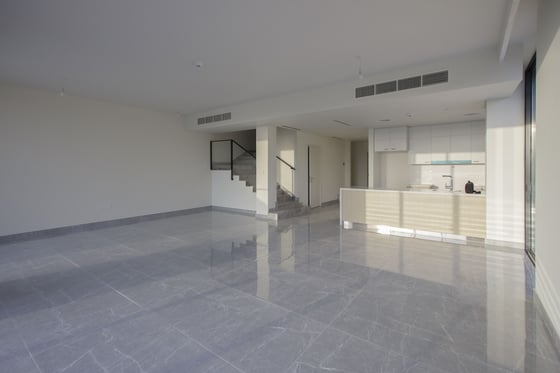 Upgraded Club Villas with Full Golf Course View, picture 12