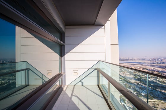 Spacious Apartment with Burj Khalifa Views in DIFC, picture 17