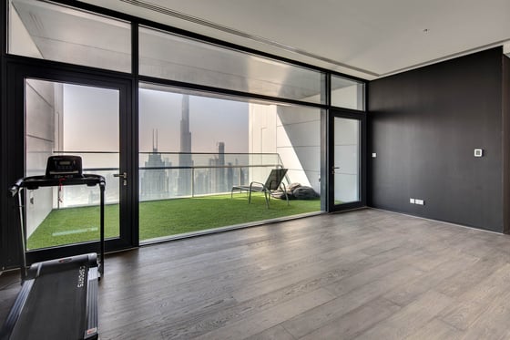 Luxury Penthouse Apartment with Burj Khalifa Views in DIFC, picture 21