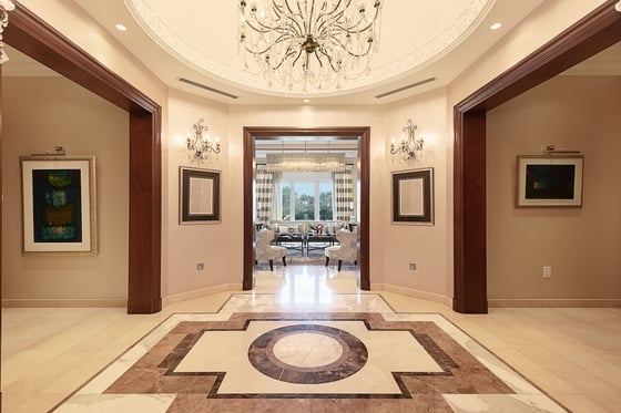 Golf Course Luxury Villa with Skyline Views in Emirates Hills, picture 10