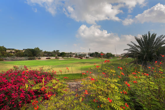 Golf Course Luxury Villa with Skyline Views in Emirates Hills, picture 6