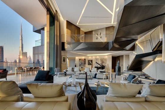 Video tour for Top floor Volante Penthouse Apartment with Burj Khalifa View