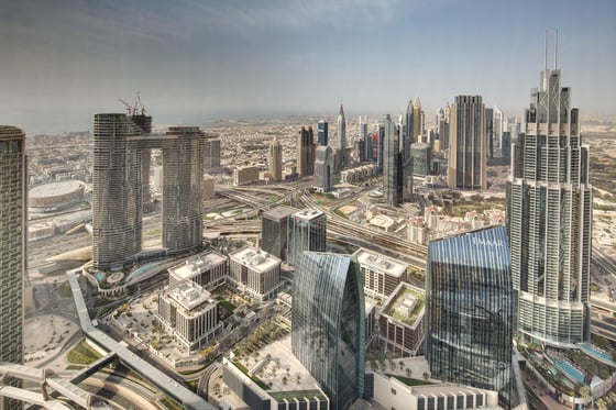 3 Bedroom High Floor Burj Khalifa Apartment with Downtown &amp; Sea Views, picture 5