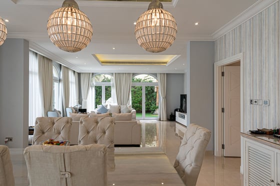 Upgraded and Extended Luxury Villa on Palm Jumeirah, picture 1