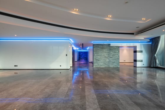 Spectacular Views Stunning Upgraded Penthouse, picture 2
