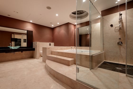 Spectacular Views Stunning Upgraded Penthouse, picture 7