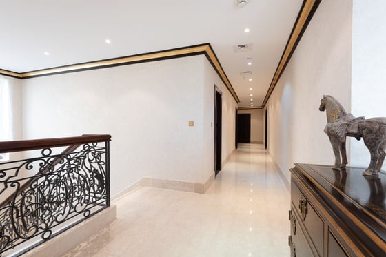 Exclusive 5 Bedroom Penthouse with Breathtaking Views in Jumeirah Beach Residence, picture 9