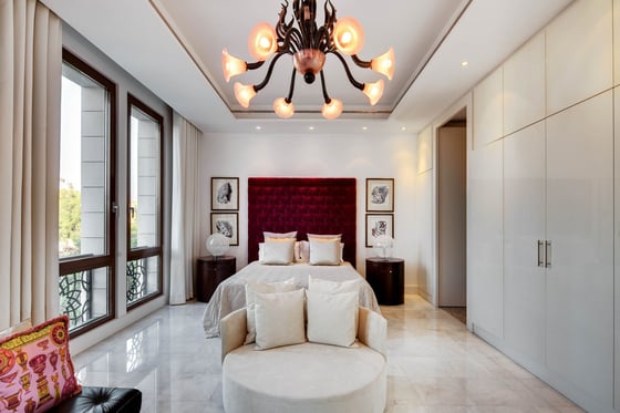 Expansive, Ultra-luxury Mansion Villa in Emirates Hills, picture 22