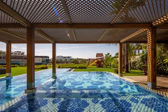 Expansive, Ultra-luxury Mansion Villa in Emirates Hills, picture 32