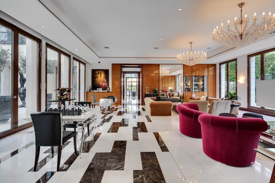 Expansive, Ultra-luxury Mansion Villa in Emirates Hills, picture 2