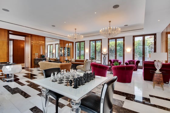 Expansive, Ultra-luxury Mansion Villa in Emirates Hills, picture 3