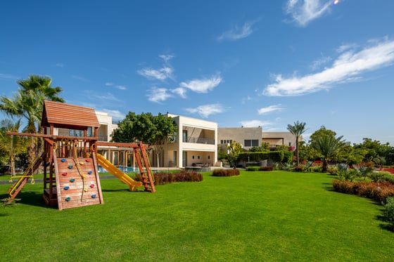 Expansive, Ultra-luxury Mansion Villa in Emirates Hills, picture 35