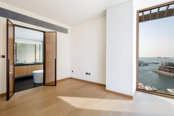 Luxury Waterfront Apartment on Jumeirah Bay Island, picture 5