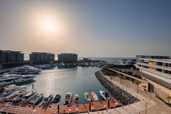 Luxury Waterfront Apartment on Jumeirah Bay Island, picture 10