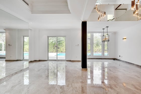Upgraded Extended Stunning Villa, picture 10