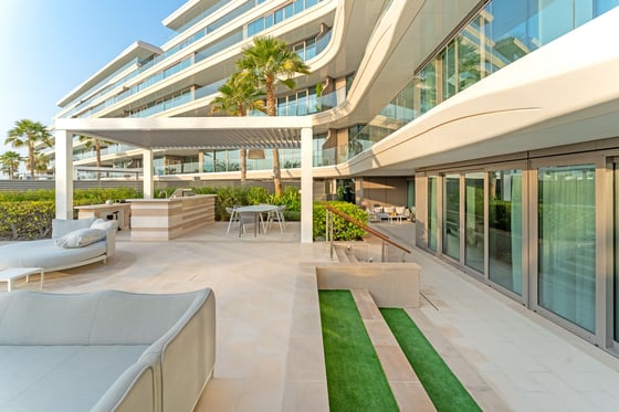 Fully Upgraded Luxury Apartment in Palm Jumeirah Hotel Residence, picture 37