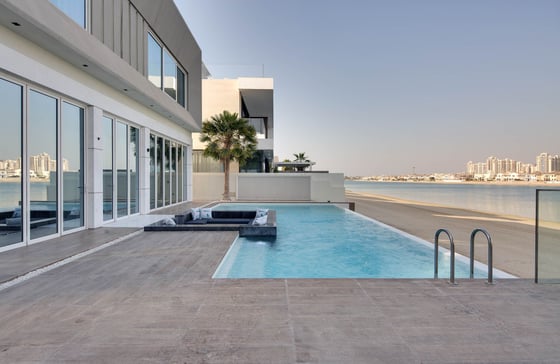 Fully Furnished Beachfront Villa On Palm Jumeirah, picture 33