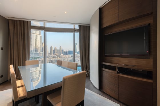 Elegantly Furnished Apartment in Armani with Full Fountain Views, picture 12