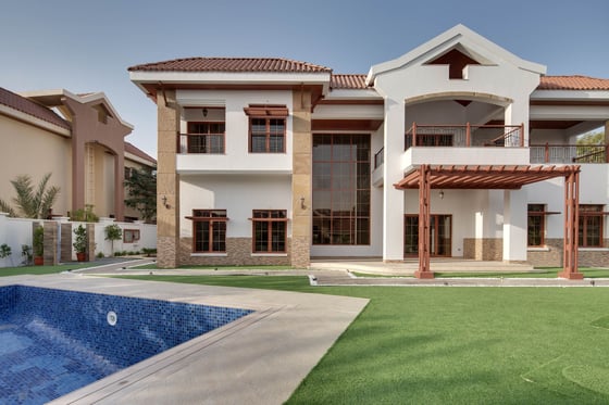 Brand New Corner Mansion with Pool in Jumeirah Islands, picture 1