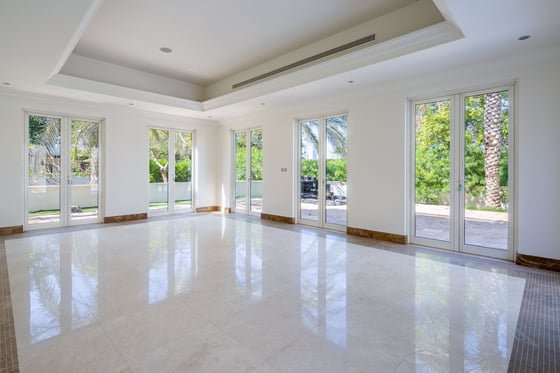 Beautifully Upgraded Corner Plot Mansion Villa in Emirates Hills, picture 5