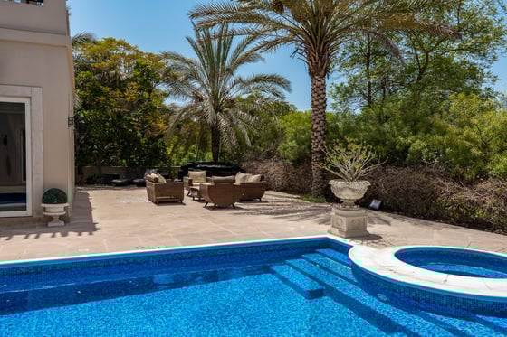 Beautifully Upgraded Corner Plot Mansion Villa in Emirates Hills, picture 24