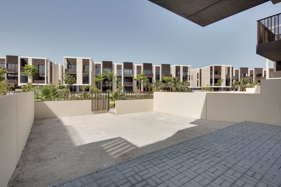Brand New Villa with Rooftop Terrace on Jumeirah Bay Island, picture 9