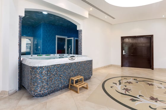Stunningly Grand Luxury Villa in Emirates Hills, picture 17